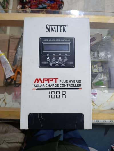 Simtek MPPT Controller 100A
