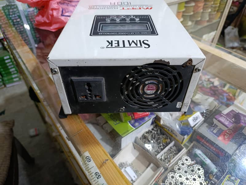 Simtek MPPT Controller 100A 2