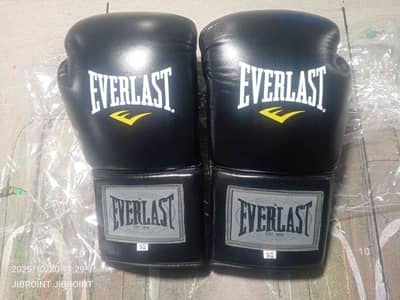Boxing Gloves Shop