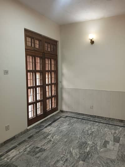 1 Kanal House For Rent In Model Town - Ideal For Family