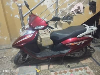 united scooty 100cc for sale