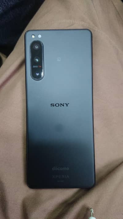 Sony Xperia 5 mark 4 single line