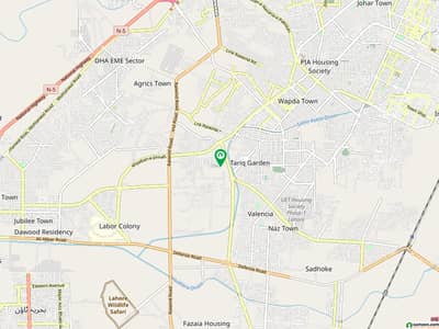 10 Marla Plot Available On Very Hot Location