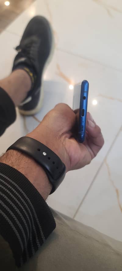 Samsung not 9 official pta 8 127 g dull Sim ds modal halka sy shade hy