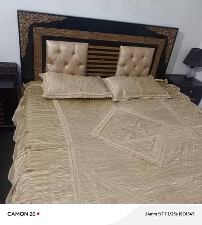 bed side tables with mattress & safe