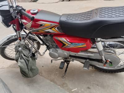 03005509899اچھی حالت میں موٹر سائیکل برائے فروخت