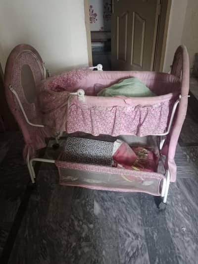 cradle imported. . bhtreen condition mn h mosquito net k sath