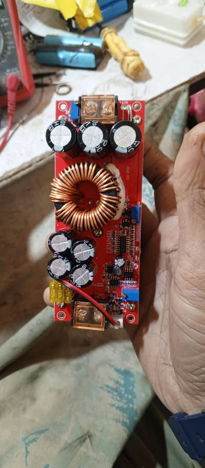 Battery current booster