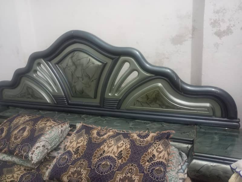 BED  and dressing table 3