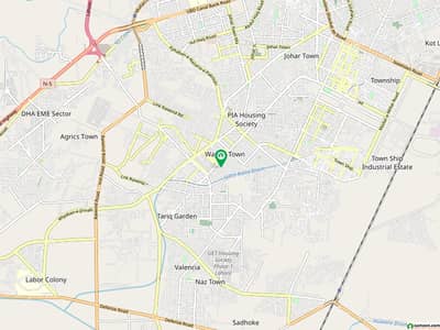 Mian 200 Wide Road Near to Raheem Store.