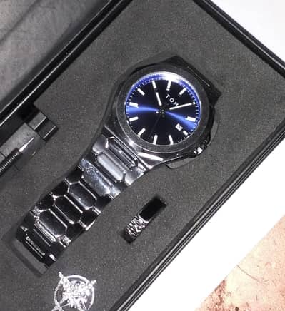 LUXURY TOMI Chain Watch box packed