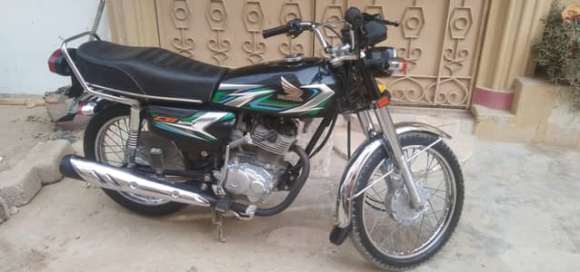 Honda CG 125 2023 August in Black Color