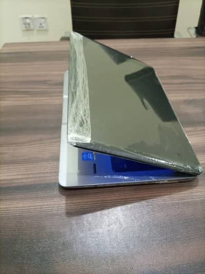 HP Elitebook 820 G1 Core i7 4th Gen 8GB Ram 128GB SSD