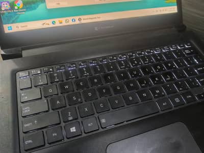 Toshiba laptop i7 8th generation Ram 8Gb SSD 256