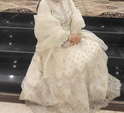 organza maxi only 1 time used 10 by 10 condition