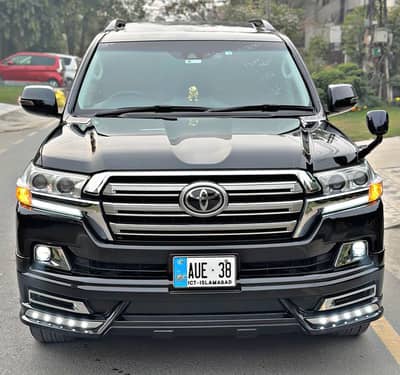 Toyota Land Cruiser AX G Selection 2016 / 2021