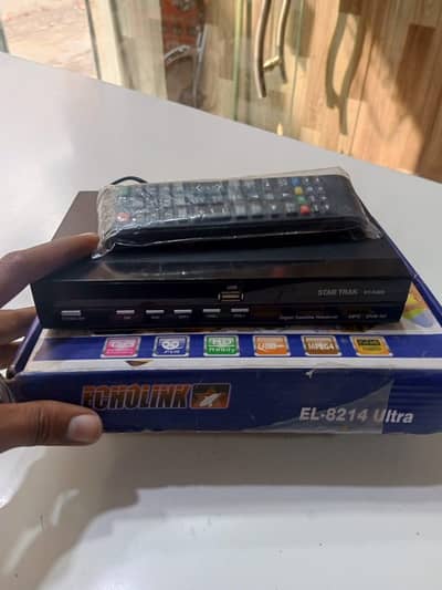 EL-8214 ultra model buhat acha receiver hai all ok new hai