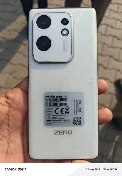 Excellent condition Infinix zero 30