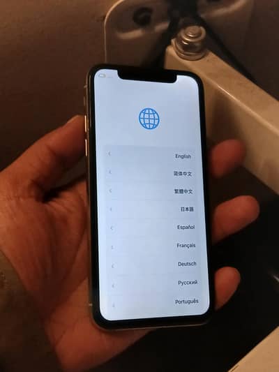 iPhone XS locked