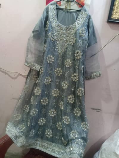 makcy ready to wear bilkul new ha zadya use ni hoi 1 bar use ha bs