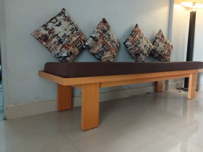 5 seater seethi sofa with centre table