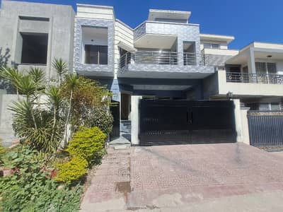 Upper Portion Available For Rent