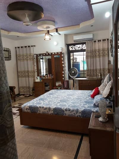 SECTOR 15-A/5 BEAUTIFUL GROUND FLOOR BUFFER ZONE