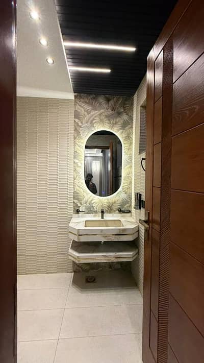 Spacious Prime Location House Is Available In Central Park - Block B For sale