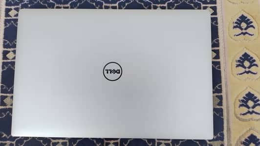 Dell XPS 15 9560 Latest Graphics Video Editing Premium Laptop i7 7th G