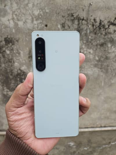 Sony 1 mark 4  12 256gb lite shade