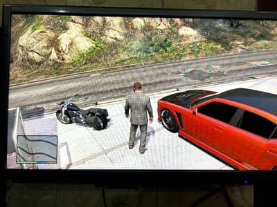 Xbox 360 excellent condition with brand new controllers