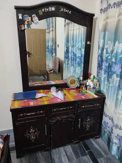 dressing table with mirror