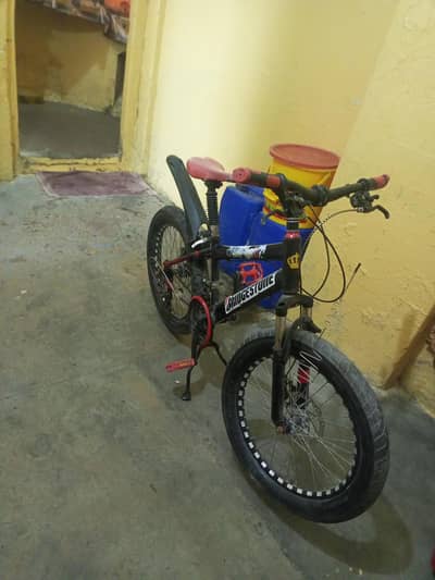 cycle bohot achi bas Thora kharcha ha 500 rupau khh