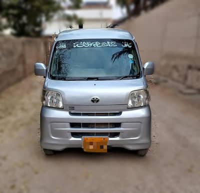 Daihatsu Hijet as Toyota Pixis (Half Cruise)