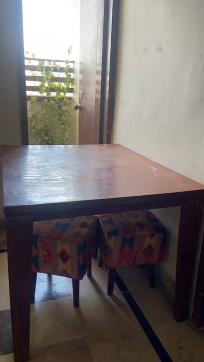 Dinning table bt only