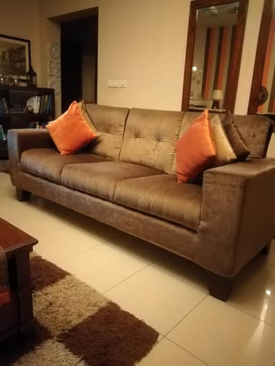 7 seater fully cushioned sofa