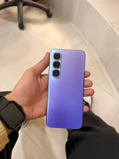 Hot 50 pro plus box packed phone just 10 days used