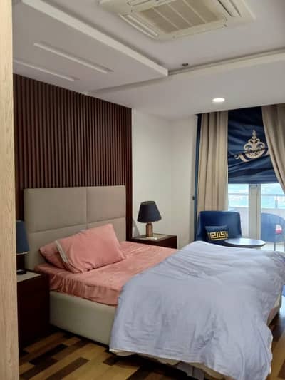 2 BEDROOMS FURNISHED APARTMENT FOR RENT IN GULBERG LAHORE