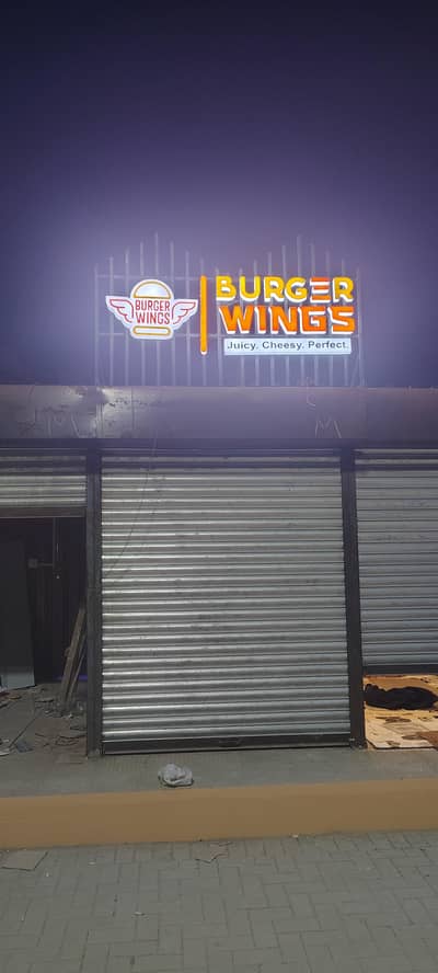 fast food helper or order takers