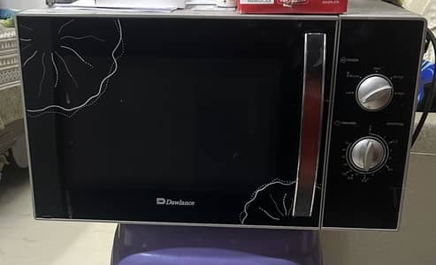 Dawlance Microwave Model DW 372 For Sale
