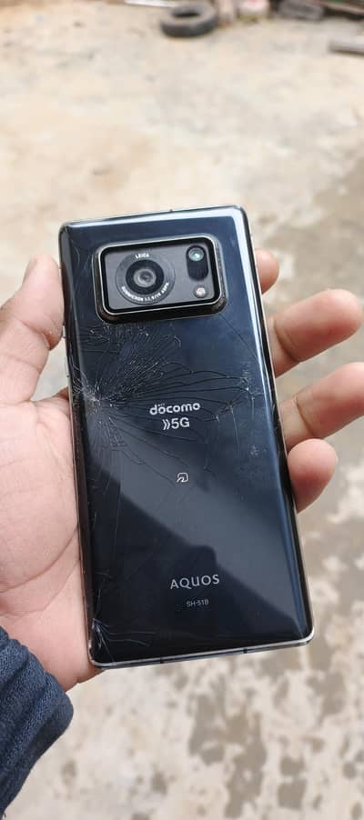 Sharp Aquos r6 6/128