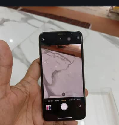 iPhone Xs max PTA  Approved. 64 GB  10/10  argent sale