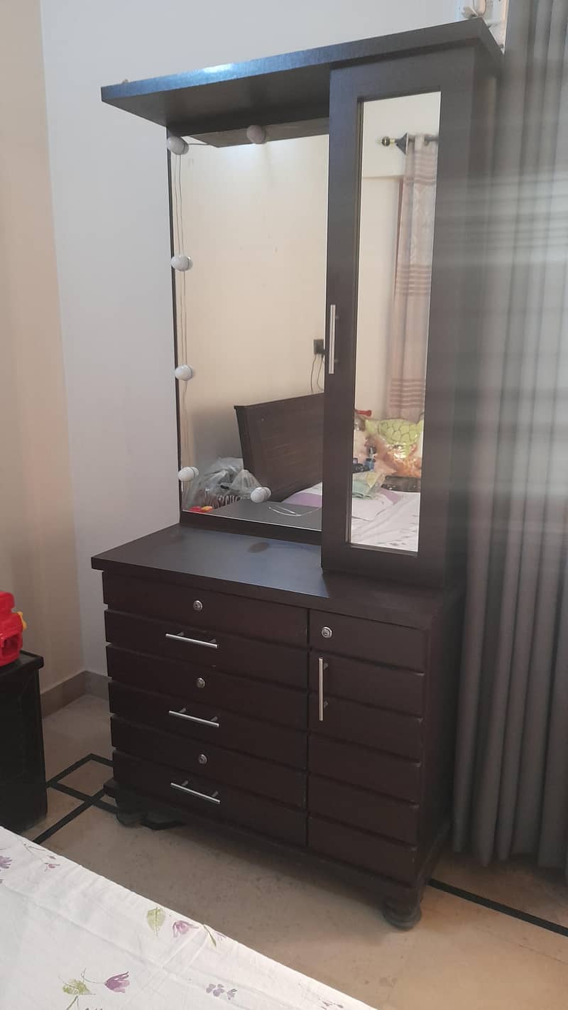Dressing Table 1