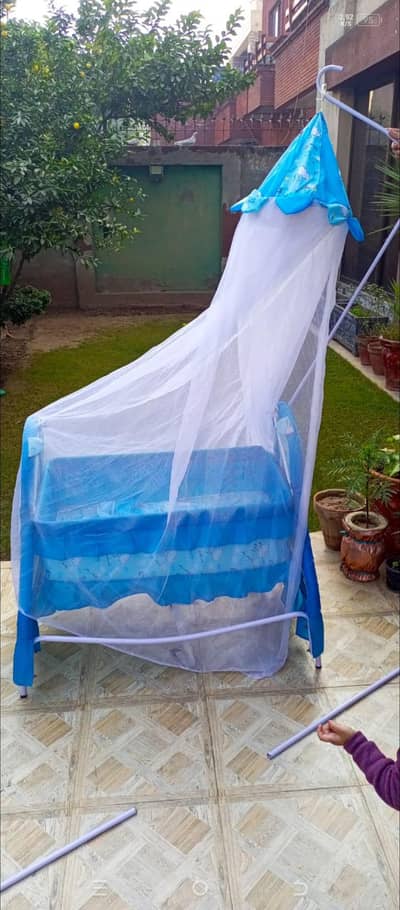 Baby swing or baby cradle