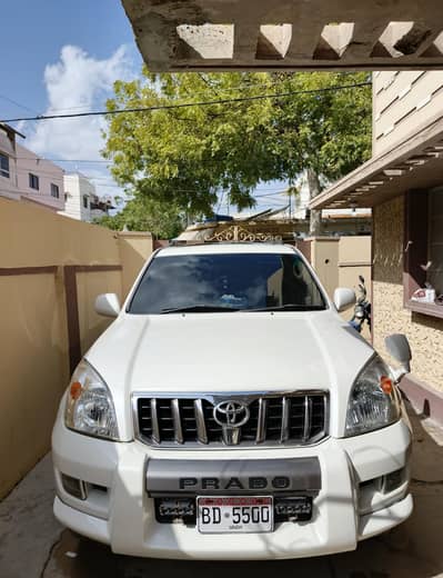Toyota prado 2003 TZ 3400 pearl white 100%  original no touch up