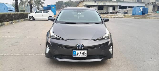 Prius Hybrid S LED  Edition with Black Interior 2016 Model