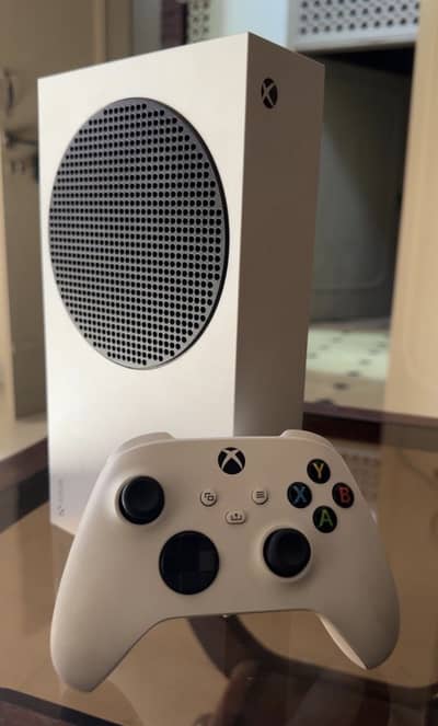 Xbox Series S (2 Controllers + With Box)