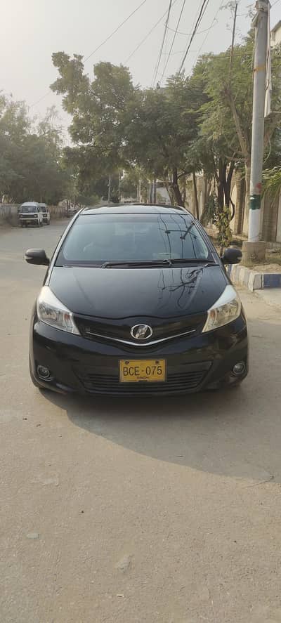 Vitz 2012 reg 2014 original 91000 km drive Own powerful engine