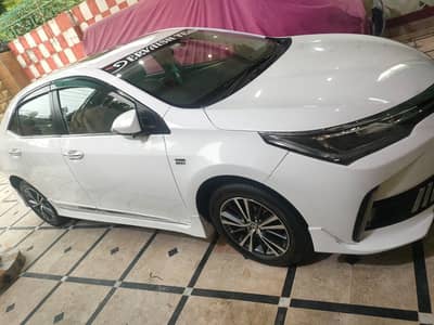 Toyota Altis Grande 1.8 2018
