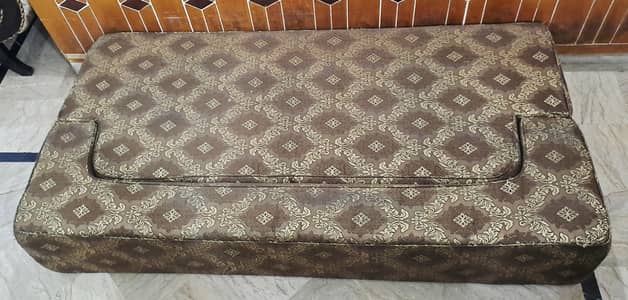 King size sofa cumbed  0"3"0"0"4"2"9"0"9"3"5